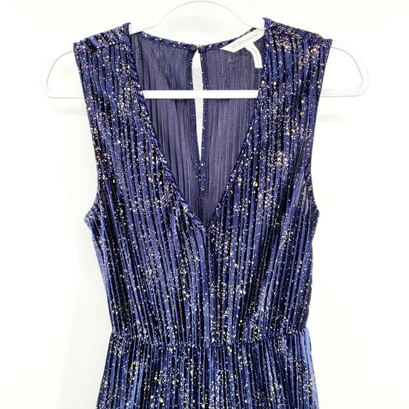 BCBGeneration Culotte Navy Blue & Gold Flake Sleeveless Pleated Knit Jumpsuit SM - Picture 4 of 11